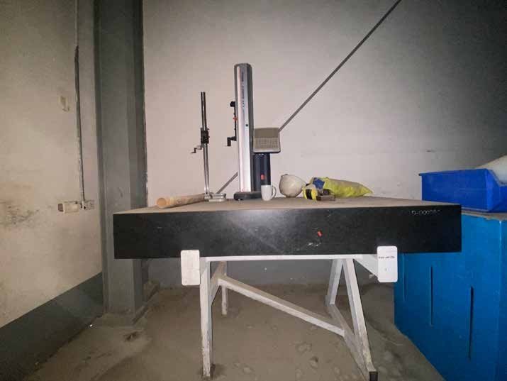 جهاز قياس ارتفاعات رقمي مع وحدة تحكم وطاولة جرانيتية